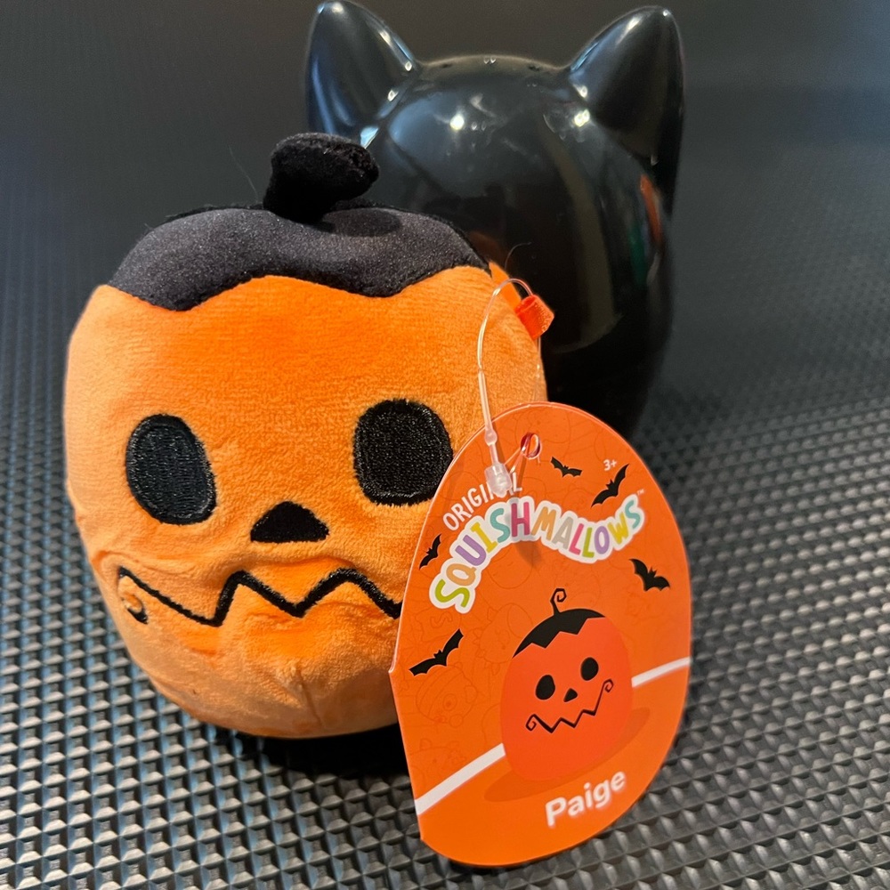 Paige Pumpkin Halloween Capsule